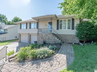 1229 S 167th St, Omaha, NE 68130