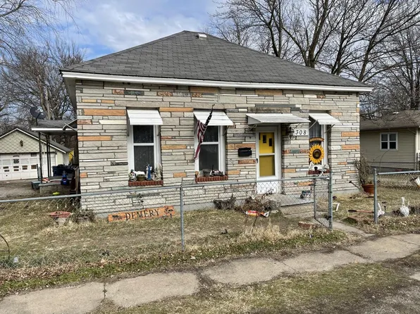 308 E Wilson St, Carterville, MO 64835