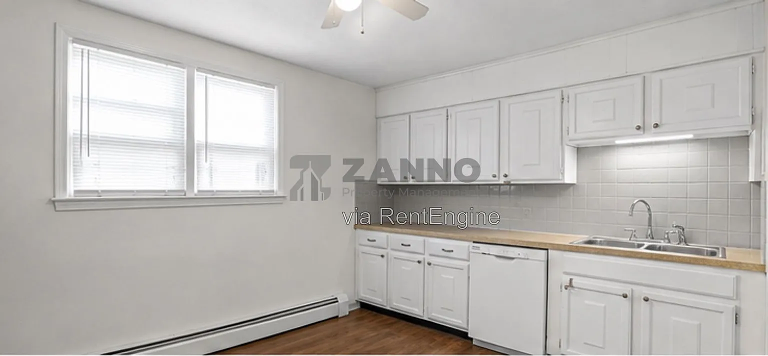 1 bed, 1.0 bath, 750 sqft, $1,580 — Photo 2