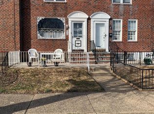 3170 S Uber St, Philadelphia, PA 19145
