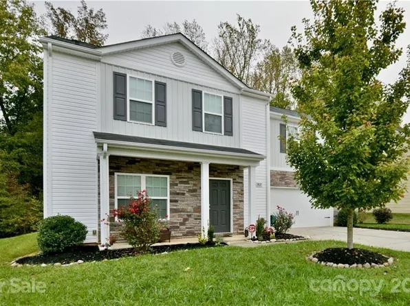 3821 Quiet Creek Cir, Charlotte, NC 28213