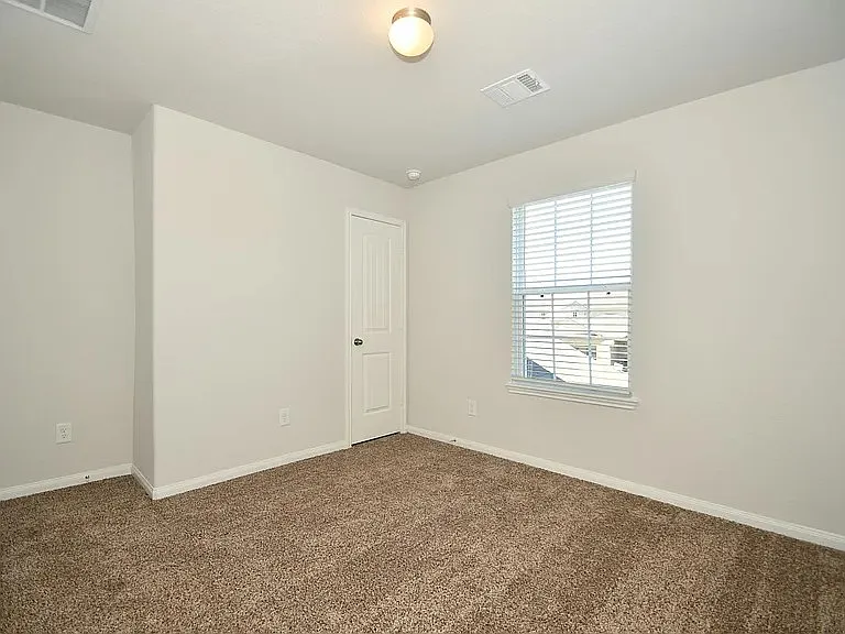 17419 Cuthbert St — Photo 25