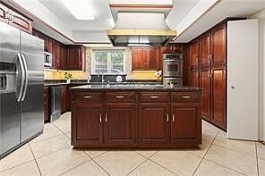 5th image of 114 Mulberry Dr