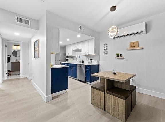 5th image of 2124 Burton Dr APT 266