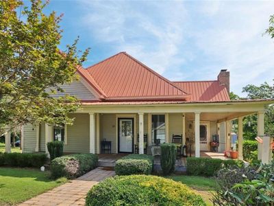 27 Alexander St, Winder, GA, 30680