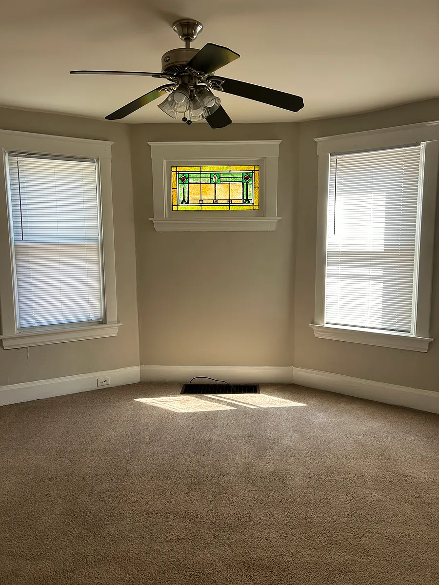 Building Photo - 2708 Markbreit Ave #1