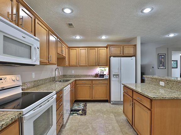 3rd image of 5107 Dinard Way