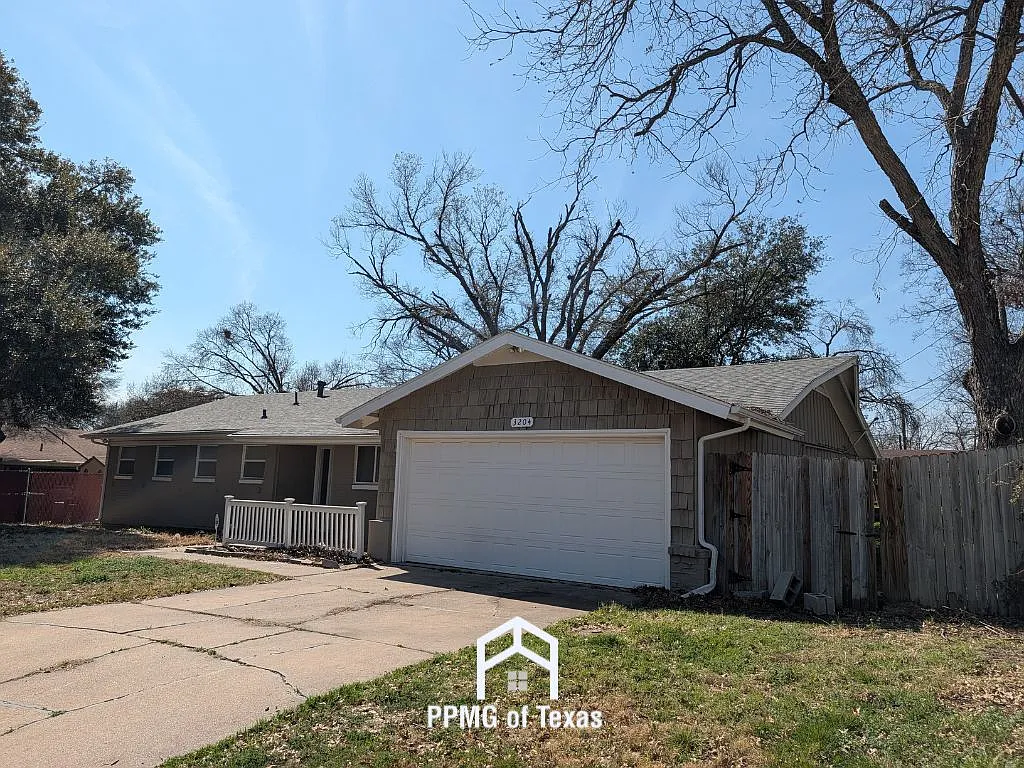 Houses For Rent (21)_05062026 - 3204 Phoenix Dr