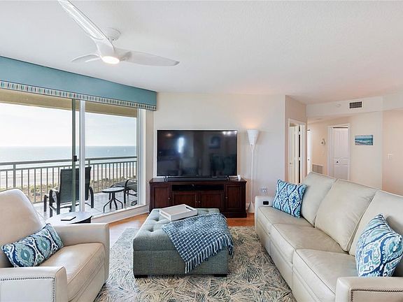 3rd image of 1180 Gulf Blvd APT 1105