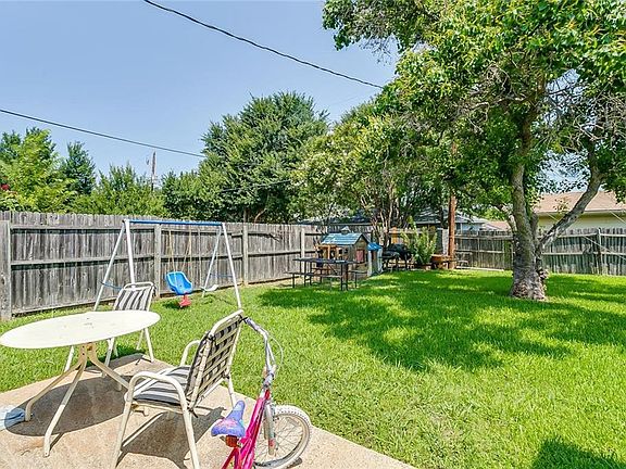 4th image of 3805 Indian Wells Dr