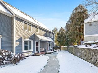 29 Country Hill Ln, Haverhill, MA 01832