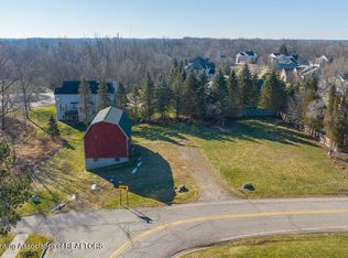 1731 Raby Rd, Haslett, MI 48840