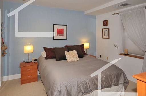 4th image of 95 Gainsborough St APT 006