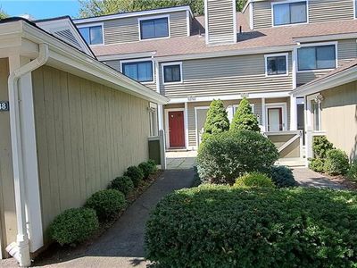 88 Country Walk #88, Shelton, CT, 06484