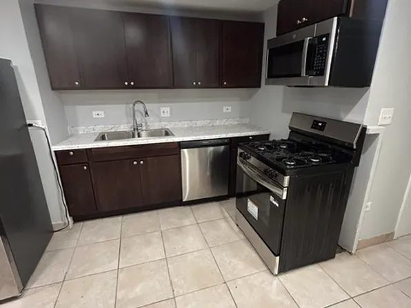 2300 S Ridgeway Ave #B, Chicago, IL 60623