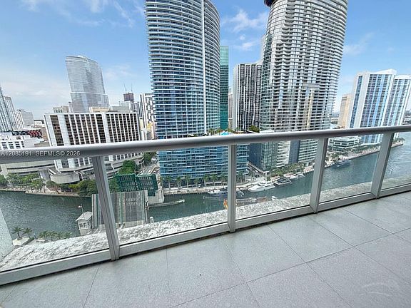5th image of 485 Brickell Ave APT 2303