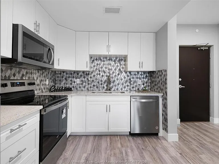 840 Wyandotte St E #208 — Photo 14