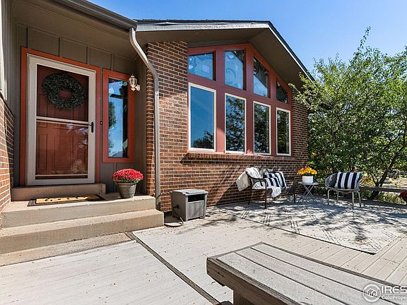 2nd image of 108 Longs Peak Dr
