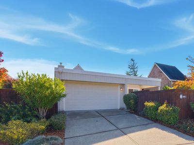 679 Lobelia Court, Sonoma, CA, 95476