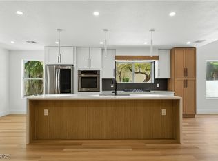 2105 Madagascar Ln, Las Vegas, NV 89117