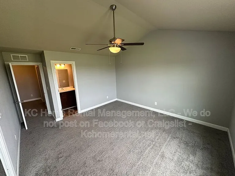 10540 Kane Dr — Photo 16