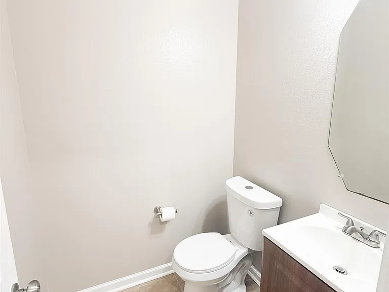 4422 Park Trail Ln — Photo 11