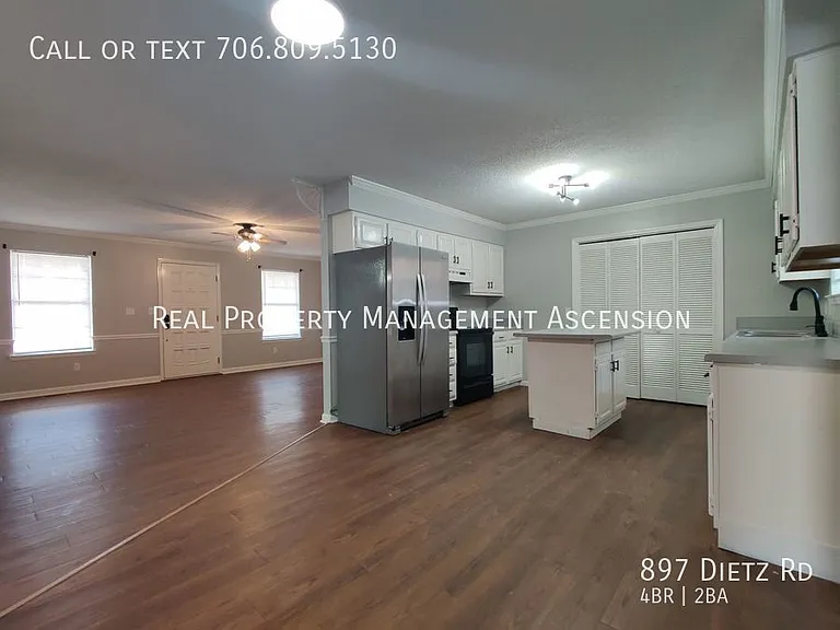 897 Dietz Rd — Photo 4