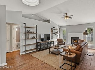 6975 HUNTINGTON WOODS Circle E, Jacksonville, FL 32244