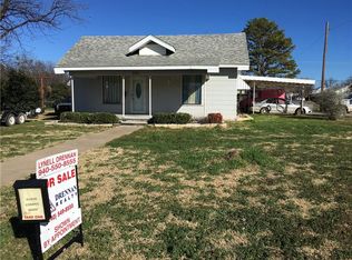 731 Texas St, Graham, TX 76450