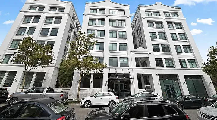 Rented by Living New York | media 41