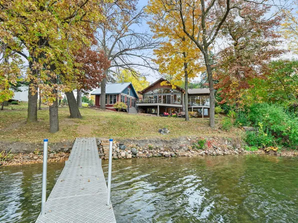 3191 Lake Ln, Arden Hills, MN 55112