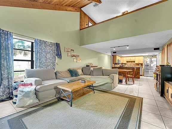 3rd image of 7103 Arthurs Road