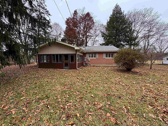 5th image of 1401 E Orchard Dr