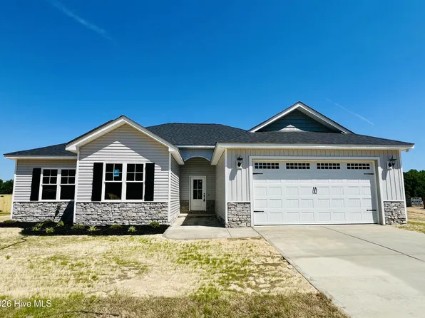 313 Creeks Edge Drive, Pikeville, NC 27863