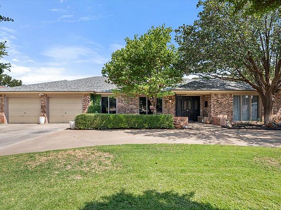 3rd image of 9 Brentwood Cir