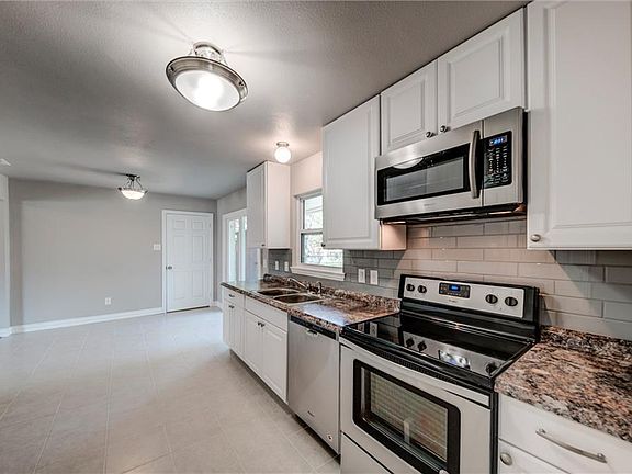 5th image of 3737 Nabholtz Ln