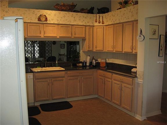 5th image of 11350 Hollander Ave