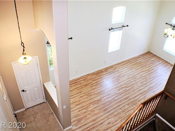 4th image of 200 Camino Vista St