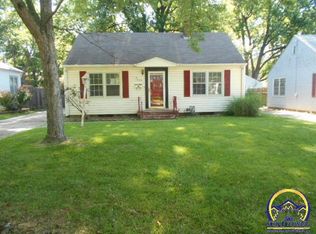 1926 SW Randolph Ave, Topeka, KS 66604