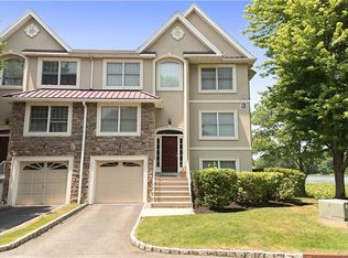 14 Tuxedo Ln, Congers, NY 10920