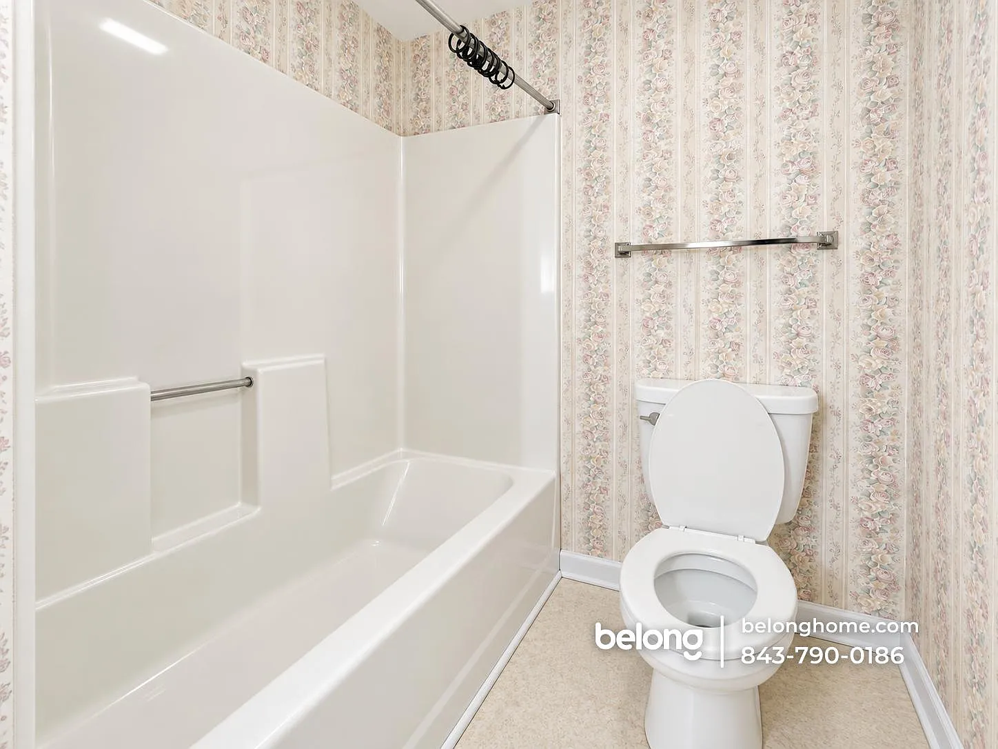 2 bed, 2.0 bath, 894 sqft, $1,355 — Photo 2