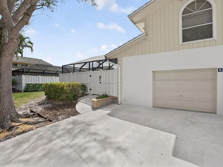 5230 Woodruff Ln — Photo 14