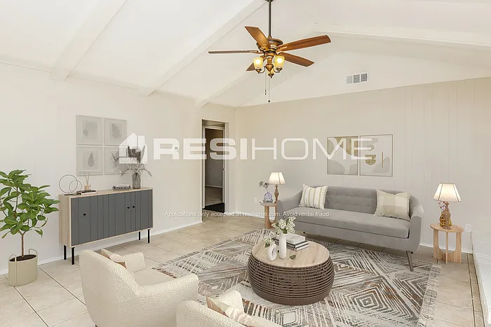 2125 Rockmoor Dr — Photo 6