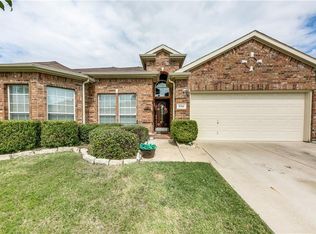 606 Diamond Creek Dr, Forney, TX 75126