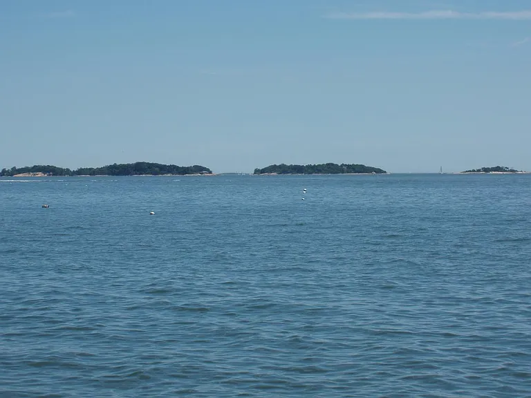 Thimble Island in distance.