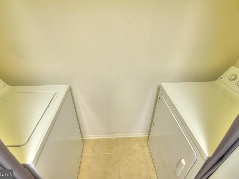 1710 Abercromby Ct #K — Photo 18