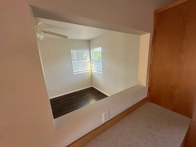 404 E Stanley St — Photo 18