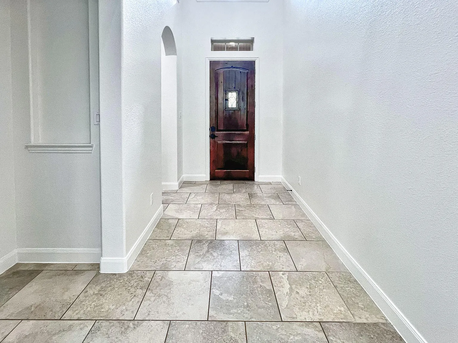 4 bed, 3.5 bath, 3405 sqft, $6,500 — Photo 3