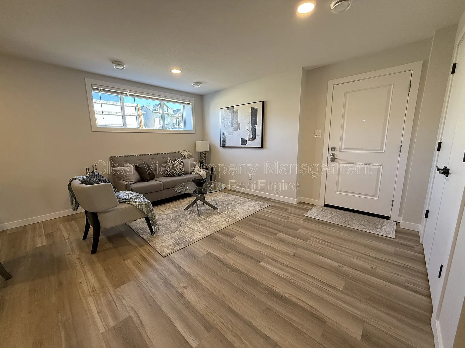 3 bed, 1.0 bath, $1,899 — Photo 4