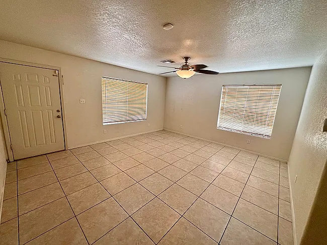4 bed, 2240 sqft, $2,100 — Photo 2